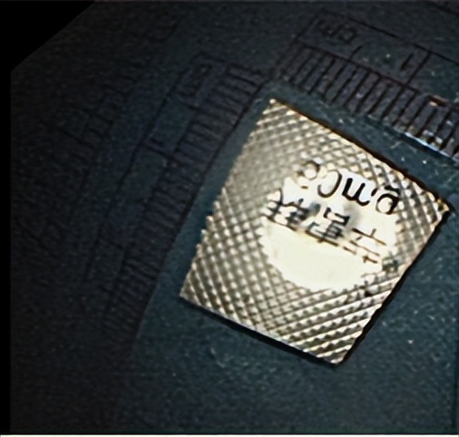 险！七旬依姆误吞药片及包装！卡在食管，最终……