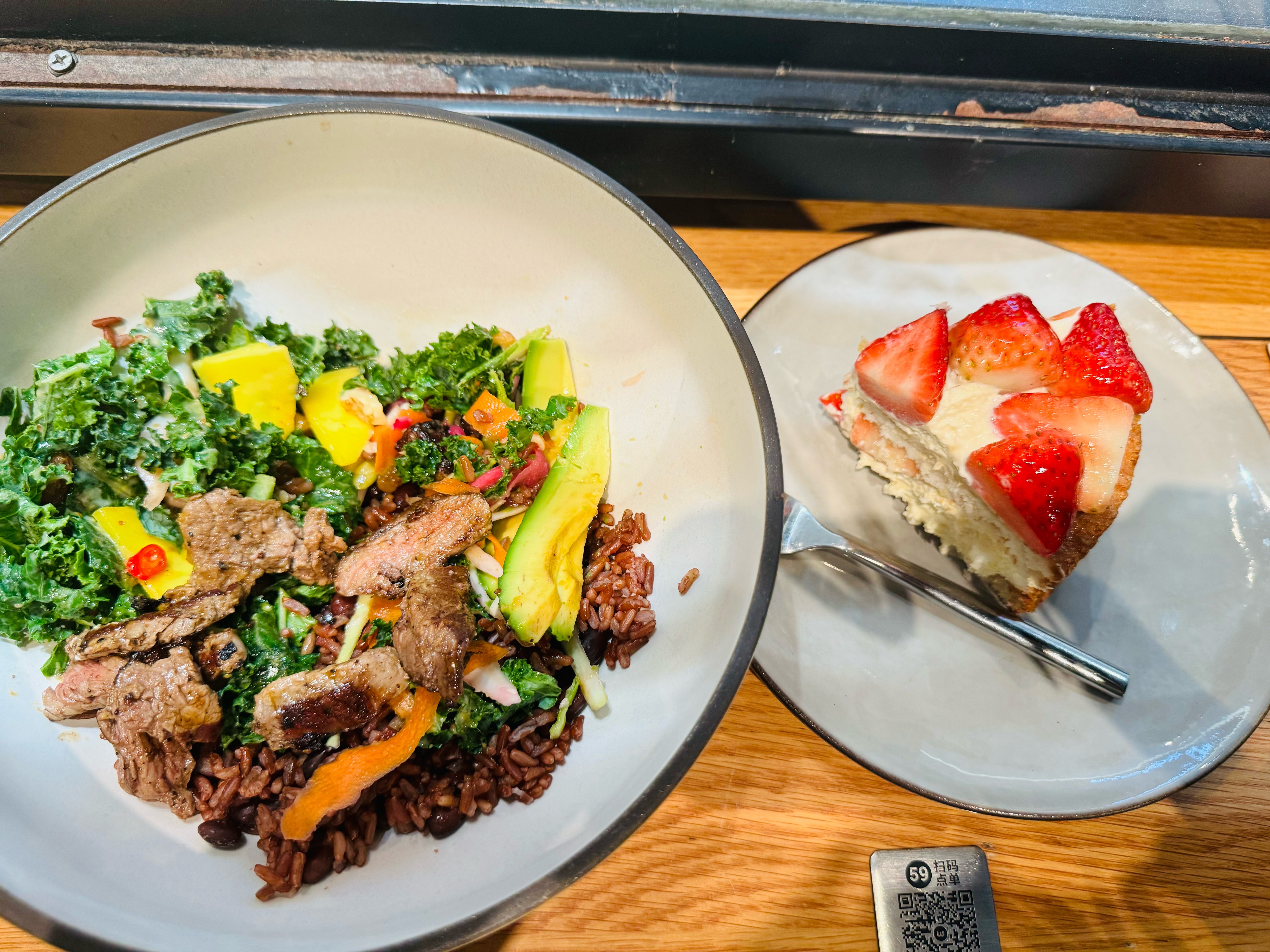 南京金融中心上班,南京外企打工人的一天