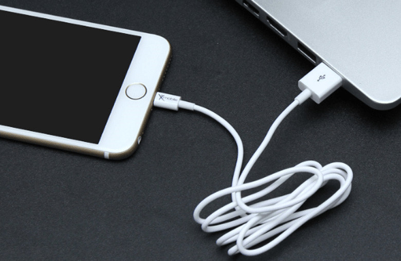 手机不充电的最好办法,手机突然开不了机充电没反应