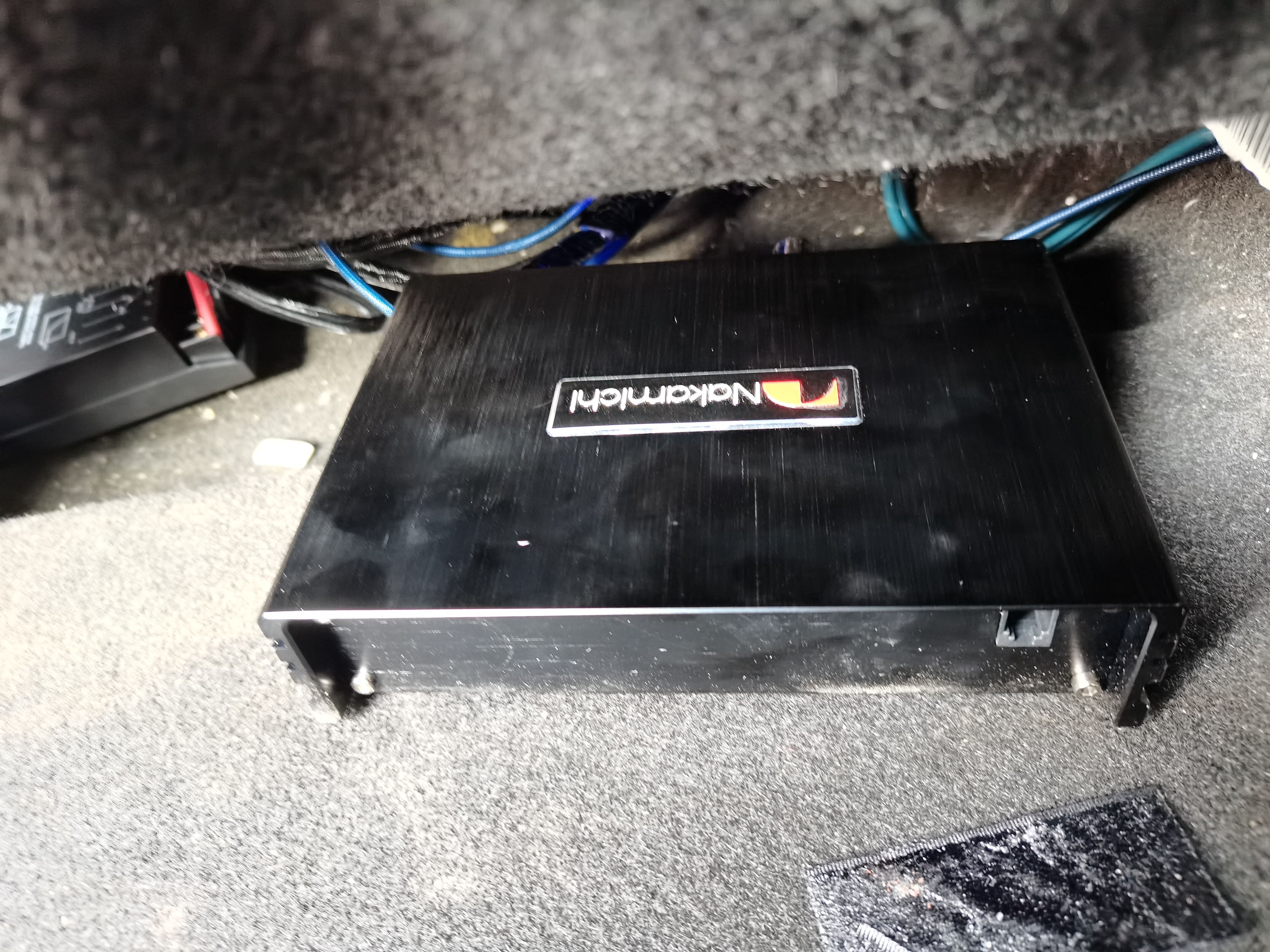 起亚佳乐怎么升级改装,起亚佳乐音响设置