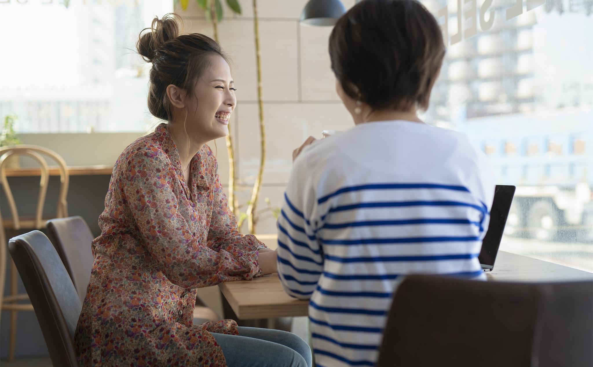 56岁张哥相亲51岁黄姐张哥第一次见面就要留宿张姐你想得美