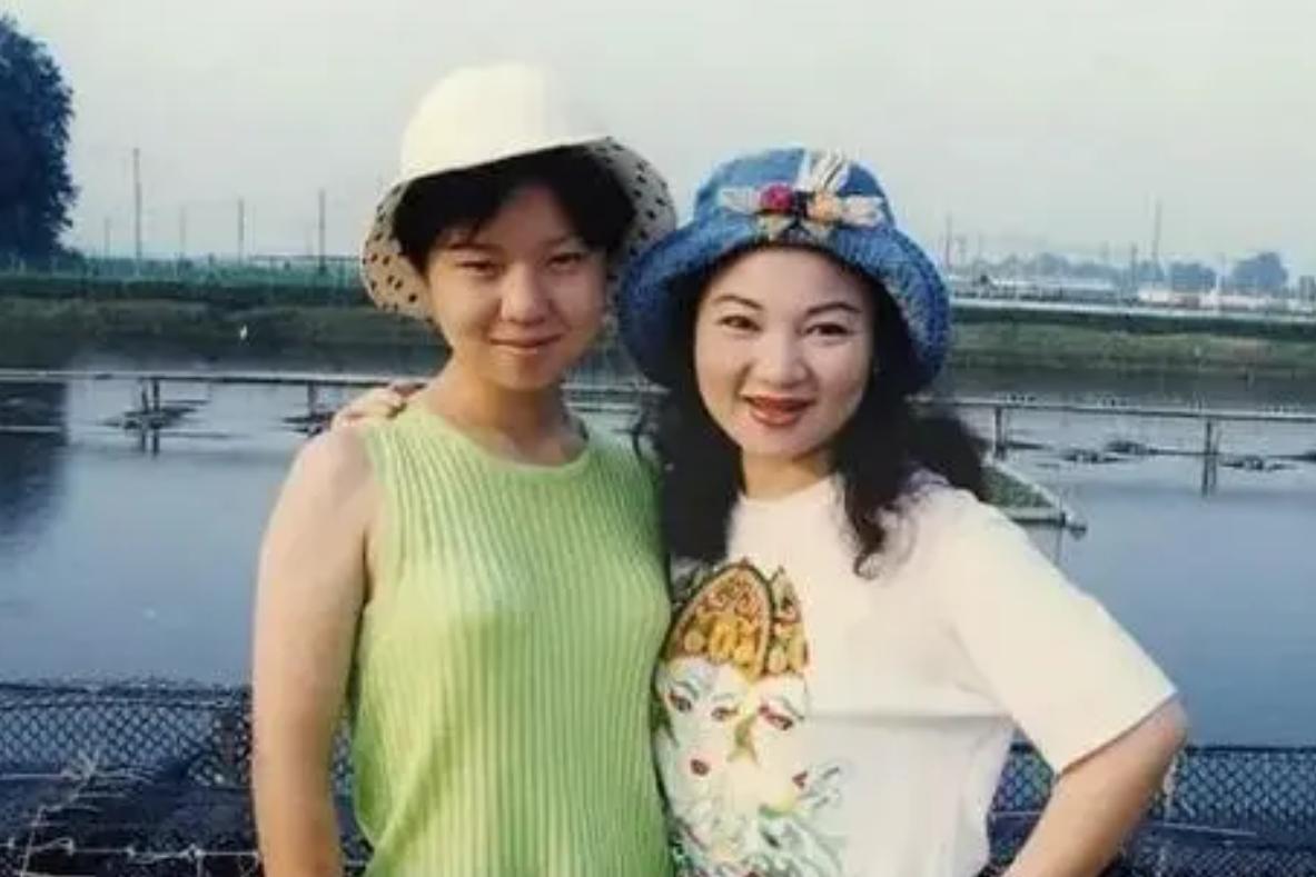 爱女意外离世父亲伤痛欲绝,爱女因意外不幸离世