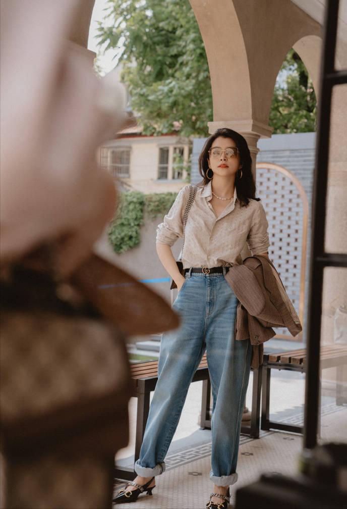 牛仔裤衬衣怎么穿好看,衬衫宽松牛仔裤怎么穿才好看