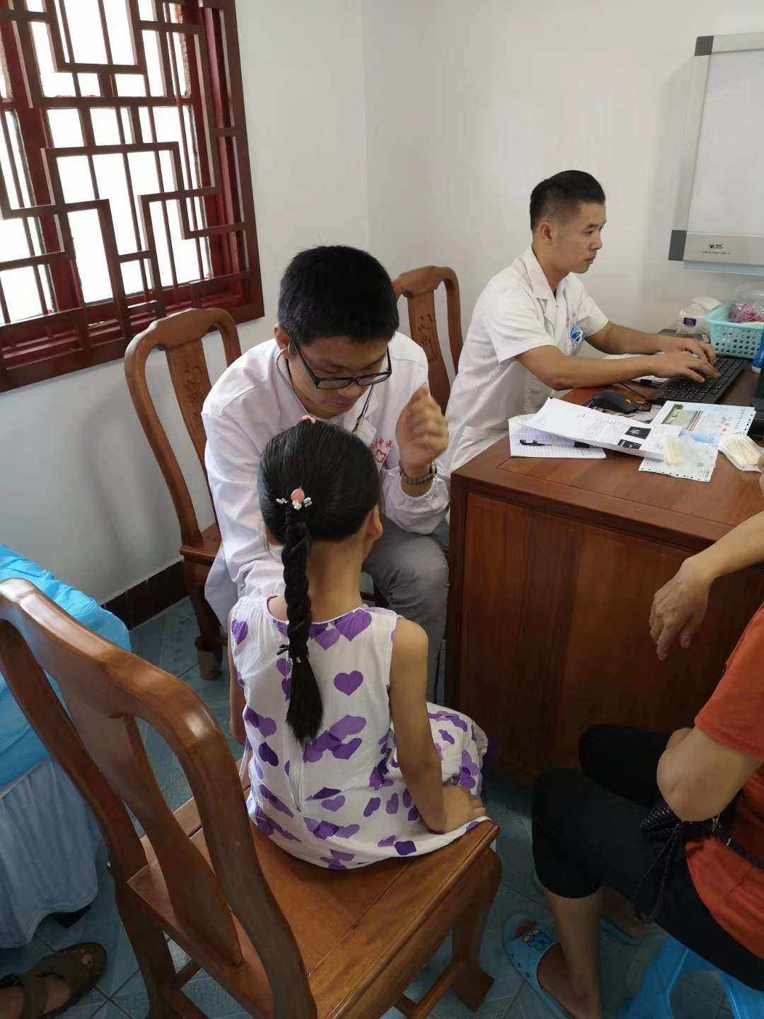 清风散热散治疗小儿风热性感冒？中医仅靠这一方子靠谱吗？