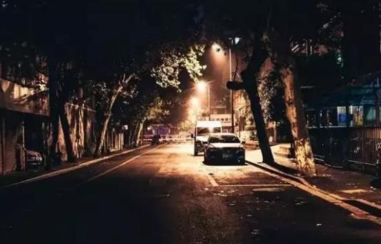 掏肠恶魔乔建国：花季少女夜路回家，惨遭毒手小肠被从*体下**掏出