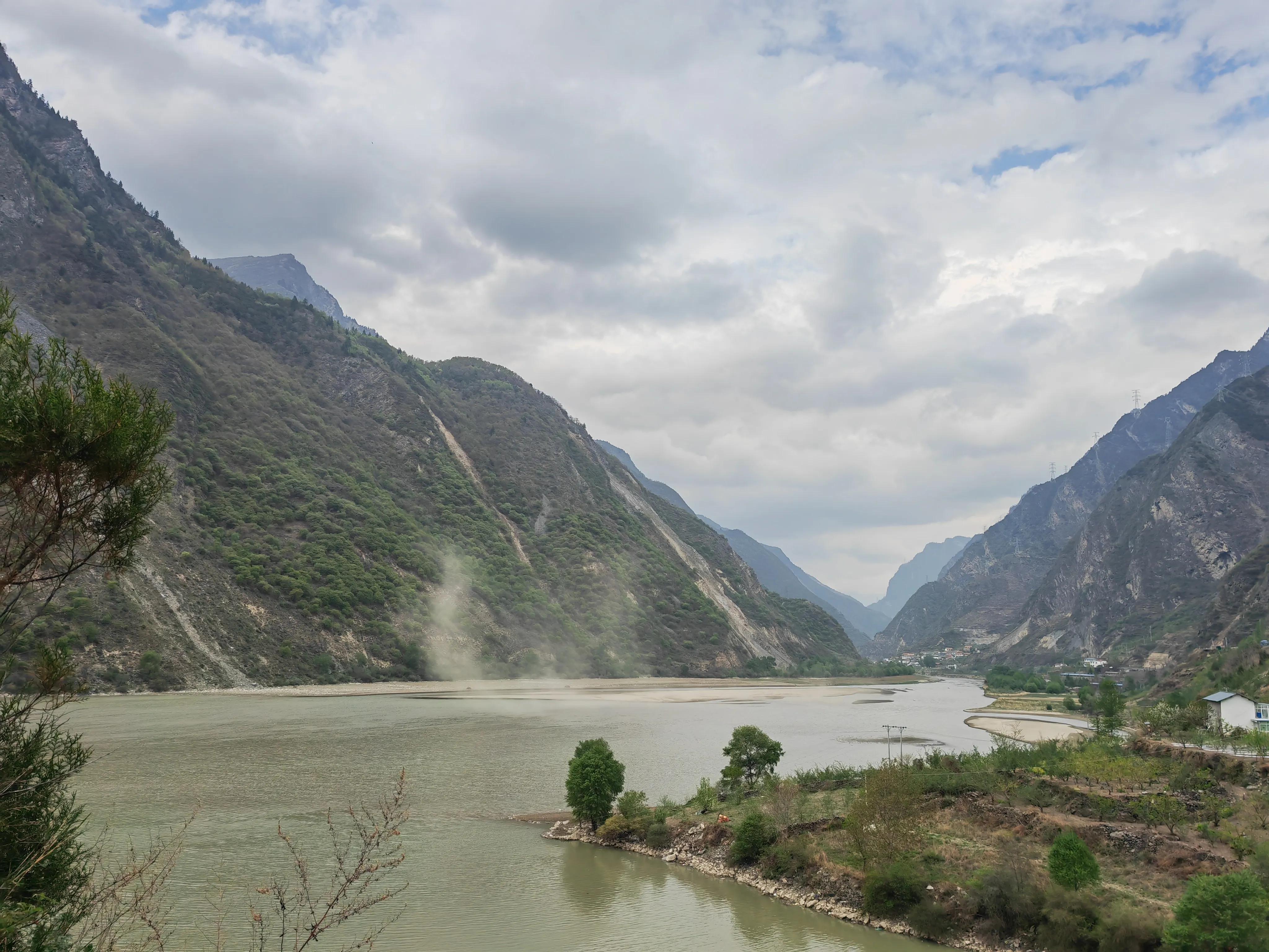 保险公司免费泰国游,保险公司组织免费旅游敢去吗