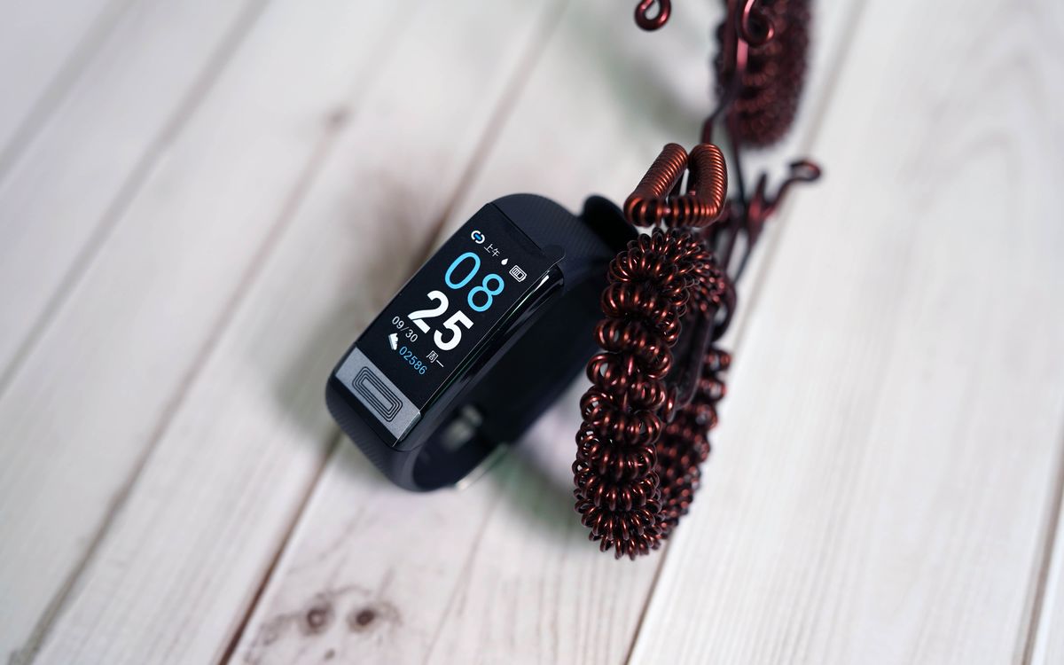 精准实时测心率和血压的智能手环,智能手环血压心率测量戴哪只手好