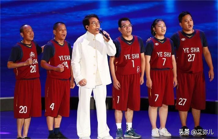 篮球少年救人,姚明2007慈善赛成龙