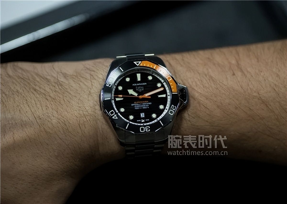 绿色已经不香了,盘点4款橙色腕表新款