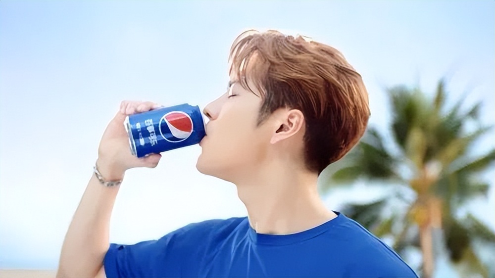 可口可乐和百事可乐营销策略比较,可口可乐与百事可乐的营销策略