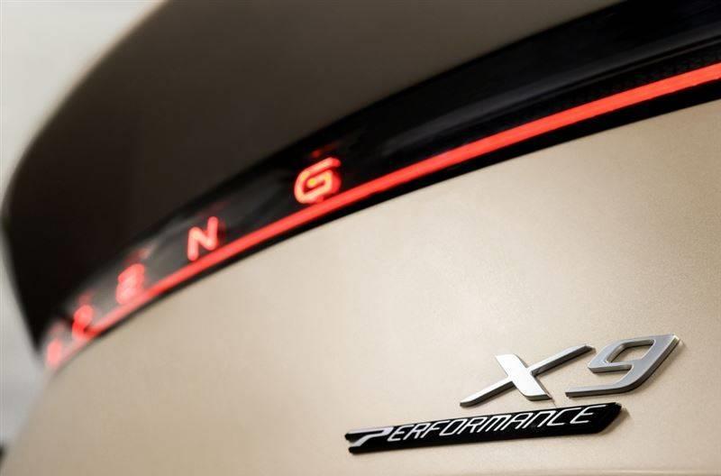 豪华MPV大战：四款霸气“*弹子**头”PK，看看谁能成为最强王者！