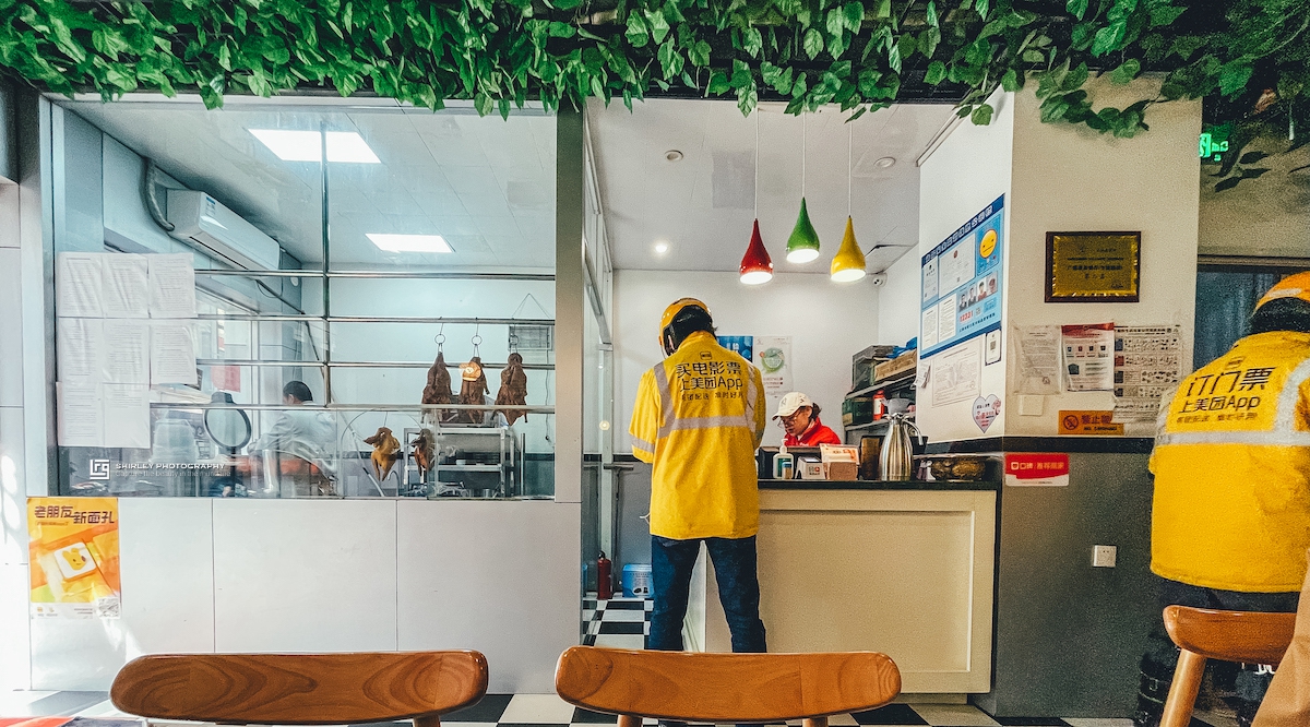 上海好吃到破产的小吃街,曾经繁华的上海街道如今空无一人