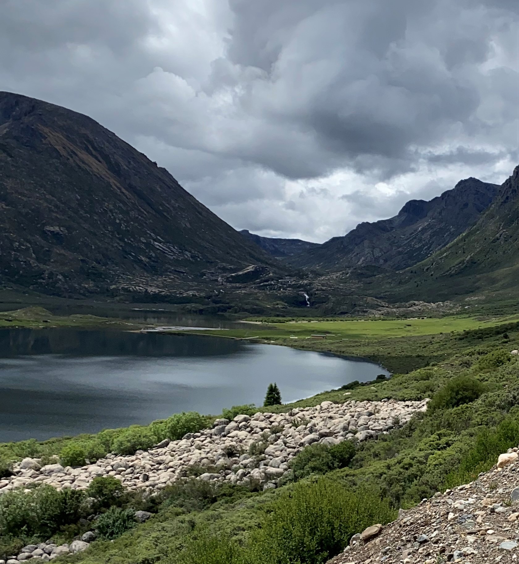 理塘格聂神山怎么走,理塘格聂神山故事