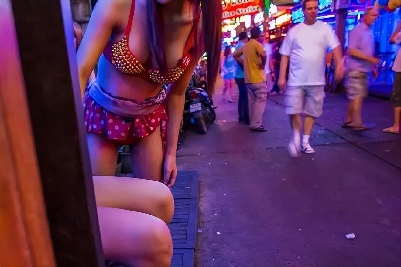 亚洲的四个著名*灯区红**，全去过的是我的神