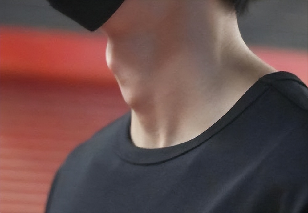 为什么不能随便摸男生喉结,为什么不要随便摸男生喉结