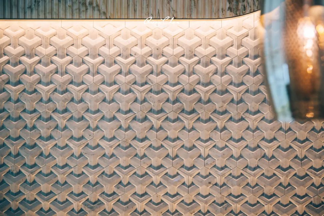 它是岭南花园的代表作，更是华南洲际的新旗舰