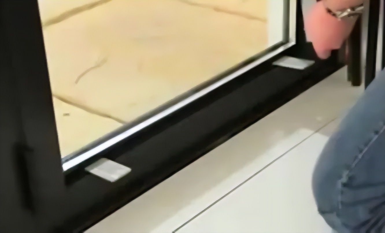 折叠门推拉门,卫生间折叠门