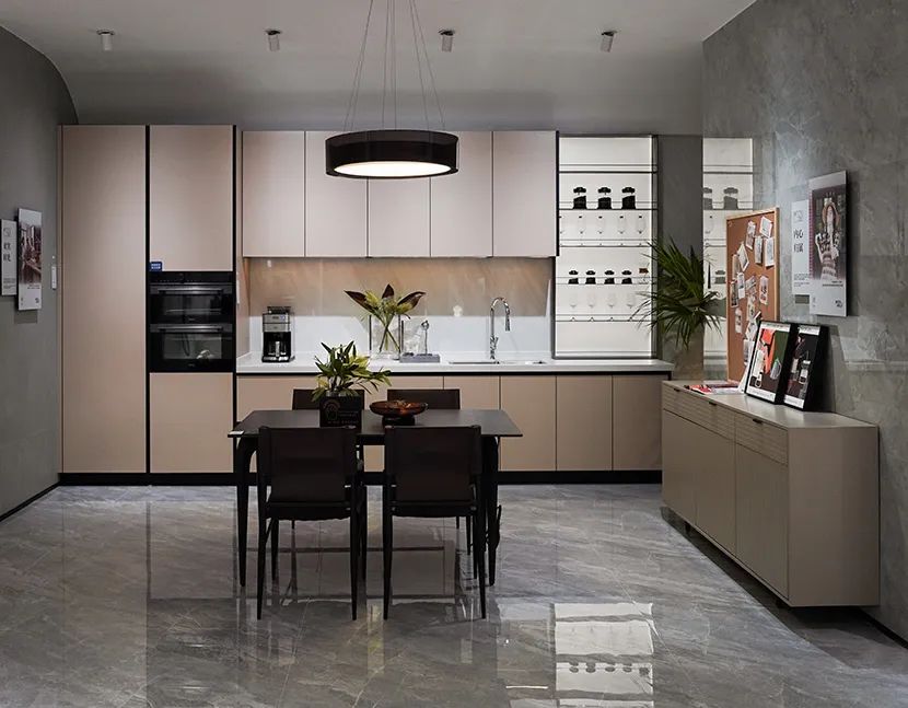 东鹏瓷砖的品牌标志是什么,东鹏瓷砖世界印象系列新品上新