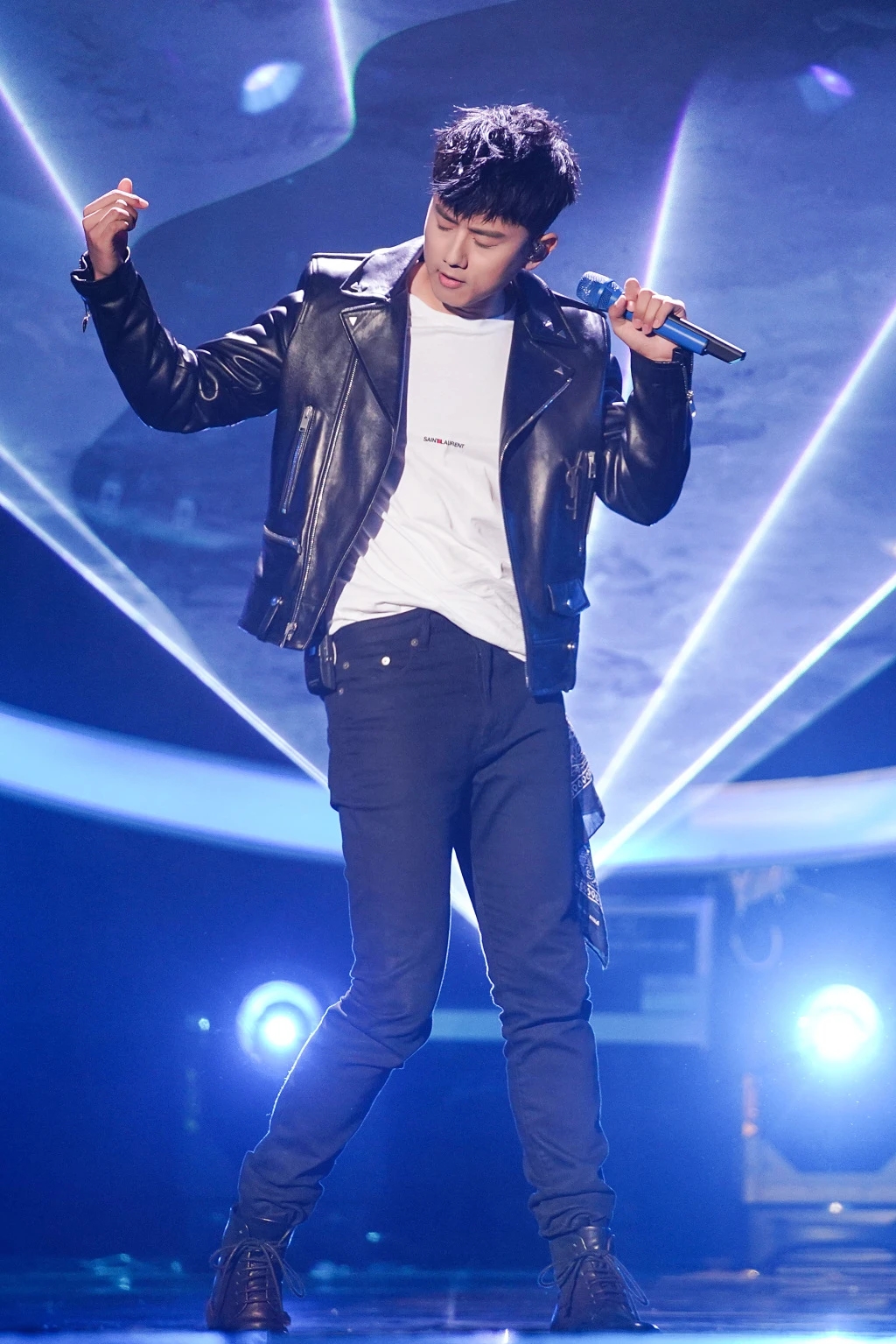 中国目前最红男歌星,中国最受欢迎男歌星