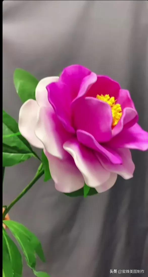 高手在民间根雕做得栩栩如生,看起来很牛逼的手工制作