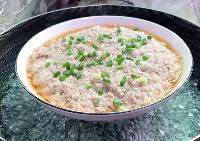 莲藕蒸肉饼正宗做法,清蒸莲藕蒸肉饼的做法