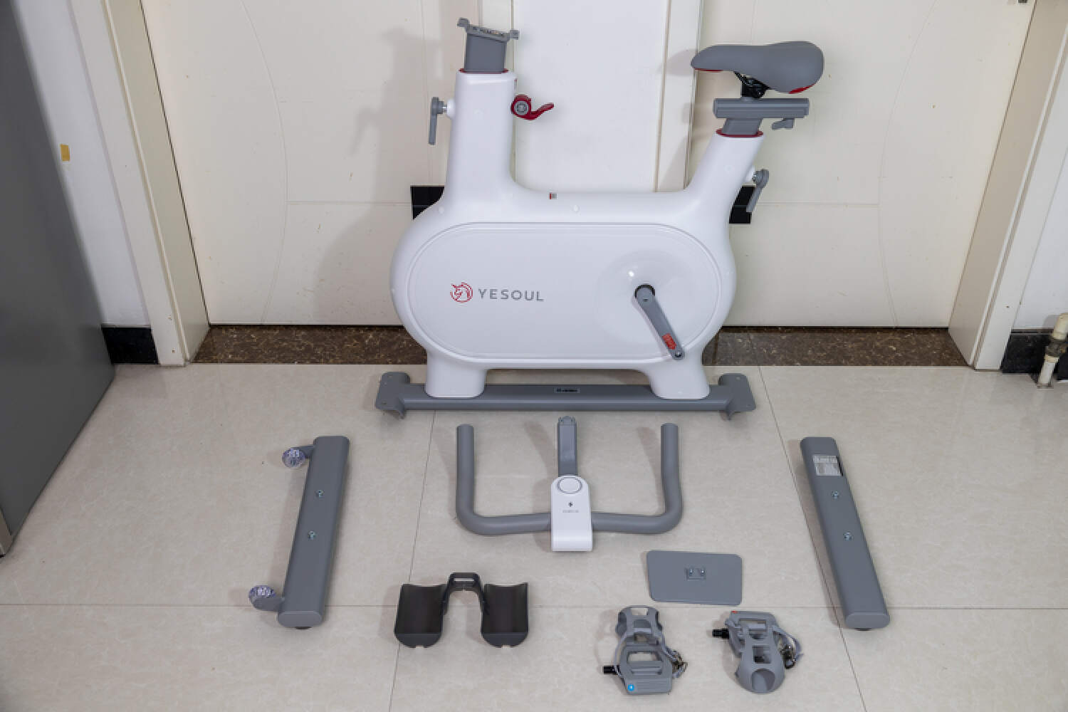 野小兽动感单车m1ev和m2什么区别,高效低冲击燃脂