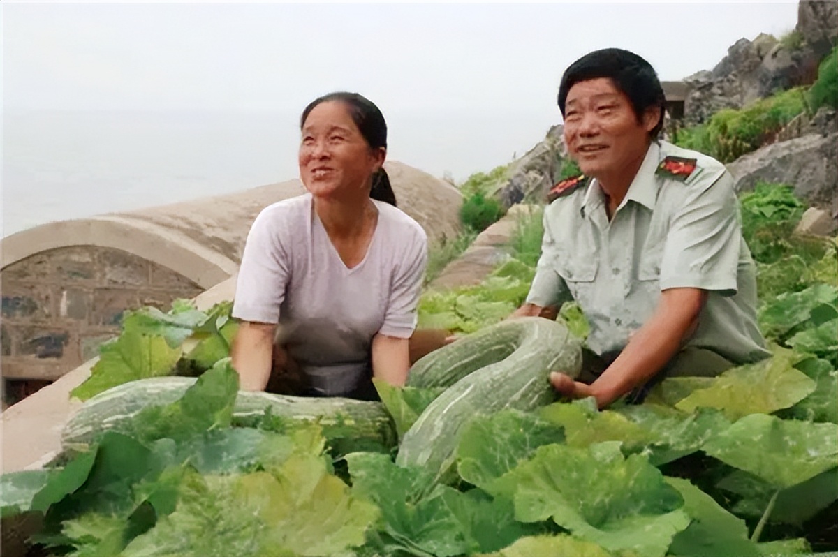夫妻独守荒岛32年,夫妻坚守32年无人岛