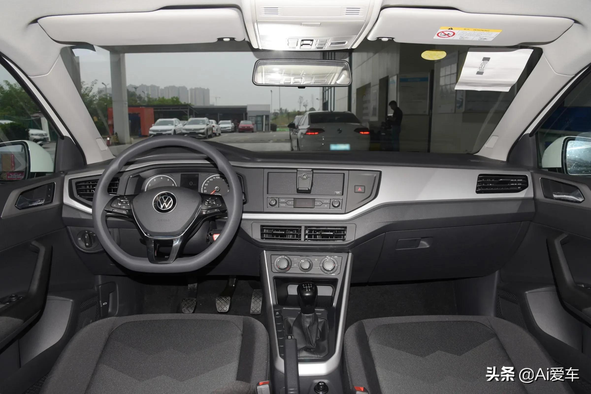 18款手动高配大众polo,女生代步车二手大众polo