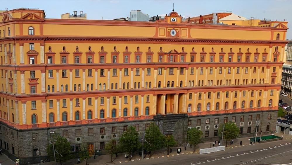 上任就掀翻超级寡头，一人之力让俄罗斯复苏，普京到底有多刚？