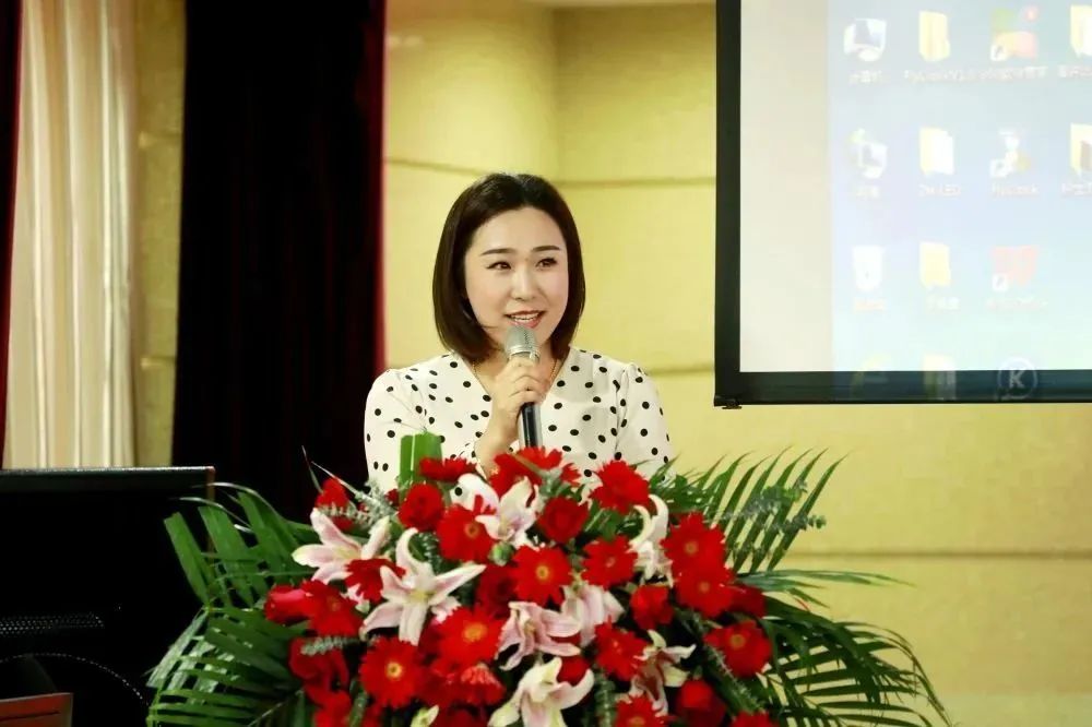 发展护士队伍改善护理服务演讲稿,发展护士队伍改善护理服务黑板报