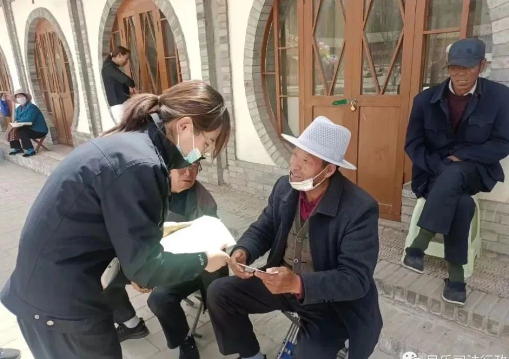 坚持依法行政全力推进法治政府,树牢法治思维依法行政效率高