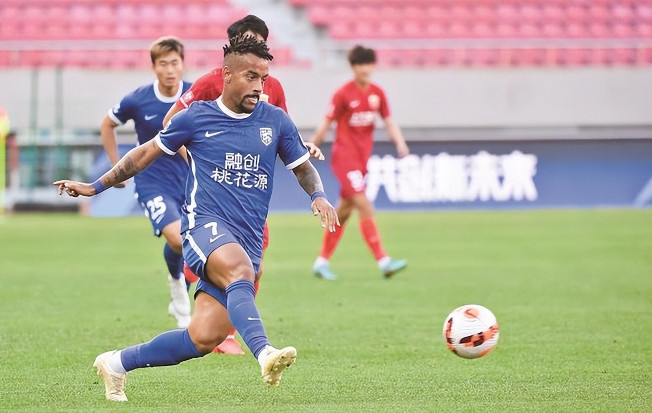 武汉三镇主教练最新消息,武汉三镇和武汉队主教练