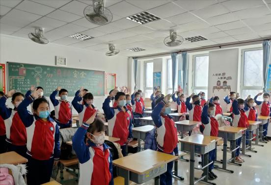 萌虎出山喜迎新年,萌虎归来一起向未来开学