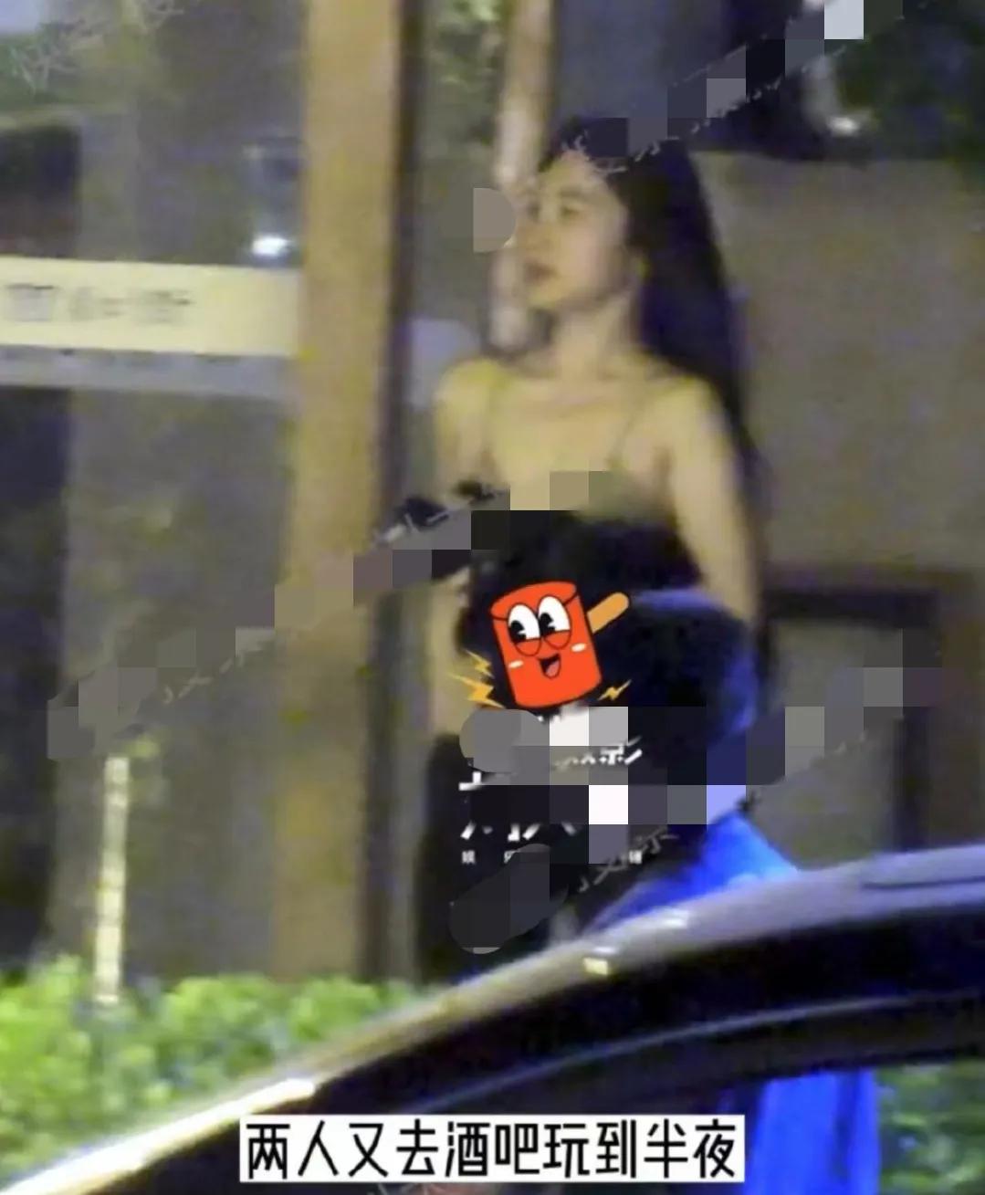 黄晓明和绯闻女友深夜泡吧,黄晓明和新女友酒吧玩到半夜