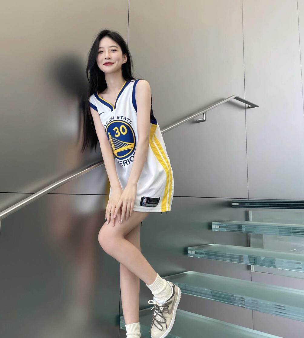 鍕囧＋vs鍥界帇g6姹ゆ櫘妫灏戝垎,nba瀛ｅ悗璧涘媷澹槦瀵瑰浗鐜媑6