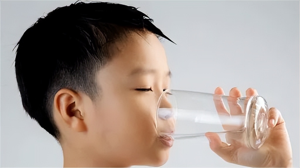 小孩发烧退烧效果不好,孩子发烧打针退烧快吗