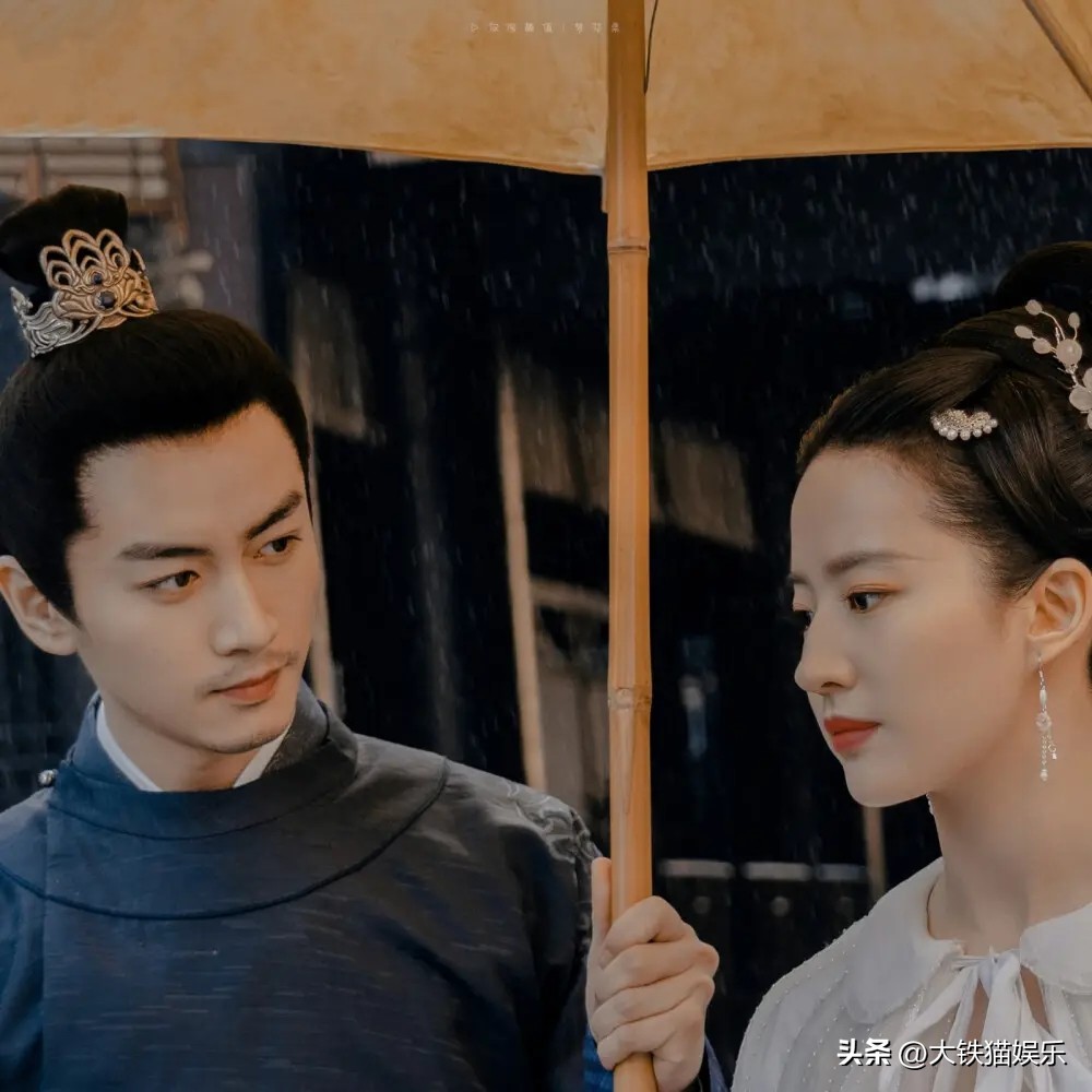 2022年4大“无效男主”，男主戏一部接着一部，就是没法大红大紫