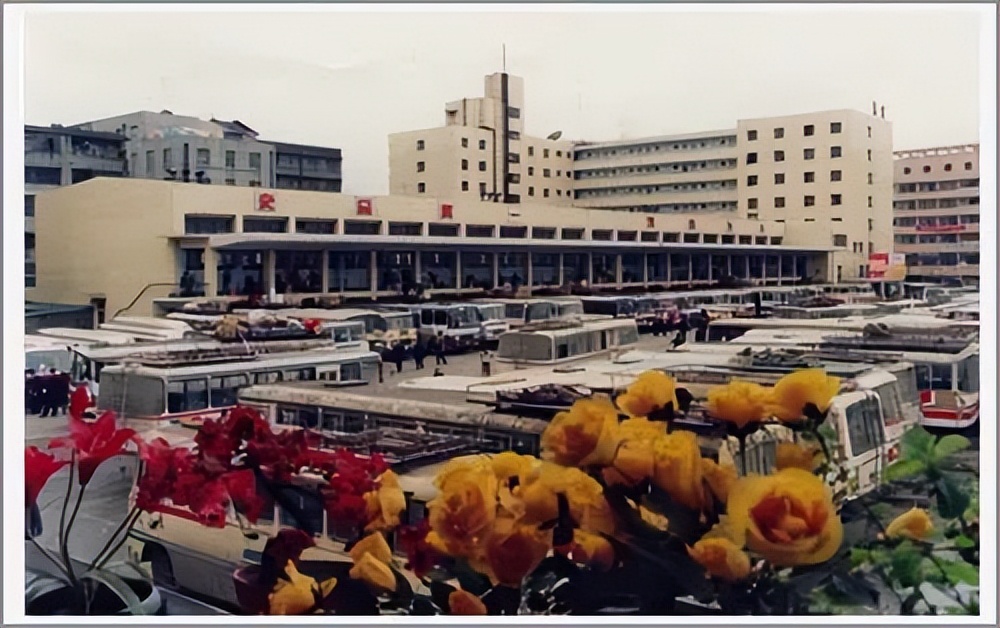 成都原来的老汽车站在哪里,成都各大汽车站