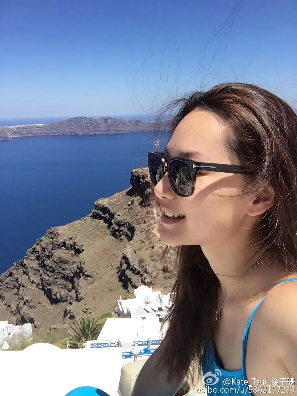 港姐冠军被骂出娱乐圈,24岁港姐冠军入行两年备受力捧