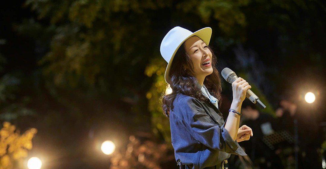 23年前背负“小三”骂名落入低谷，如今又成“赢家”？