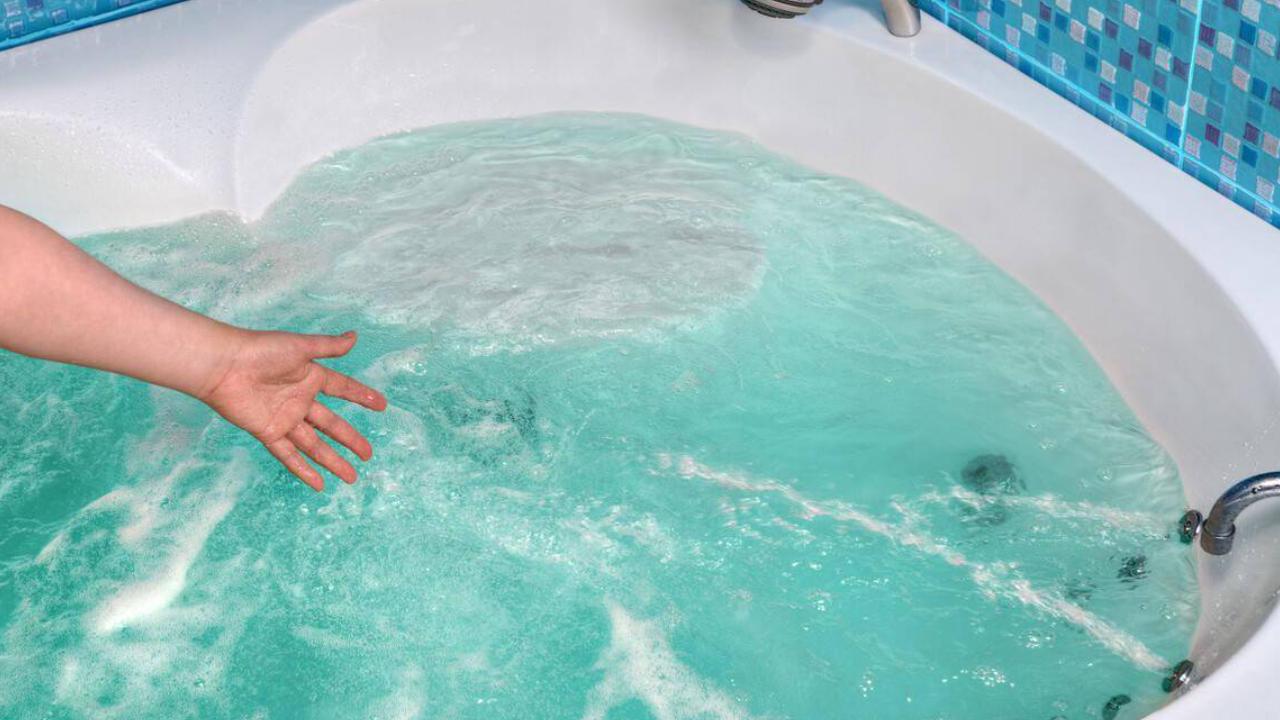 女性泡澡会传染妇科病吗,女性洗澡会不会引起妇科炎症