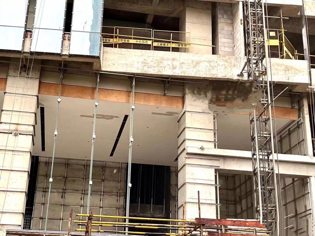 南昌绿地朝阳中心大平层江景,绿地朝阳中心超高层