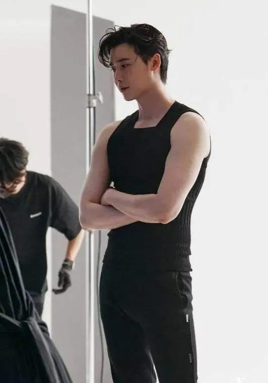 韩国雾面润唇膏,韩国学生党提气色润唇膏