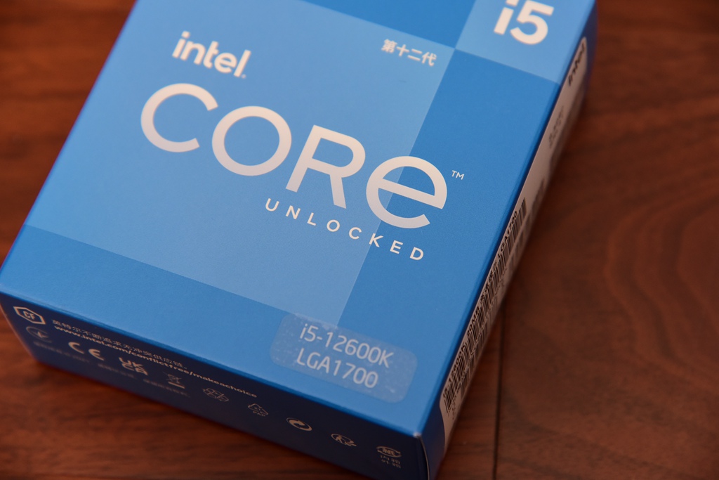 DDR5与DDR4？Win11与Win10？12600K对决5600X实战