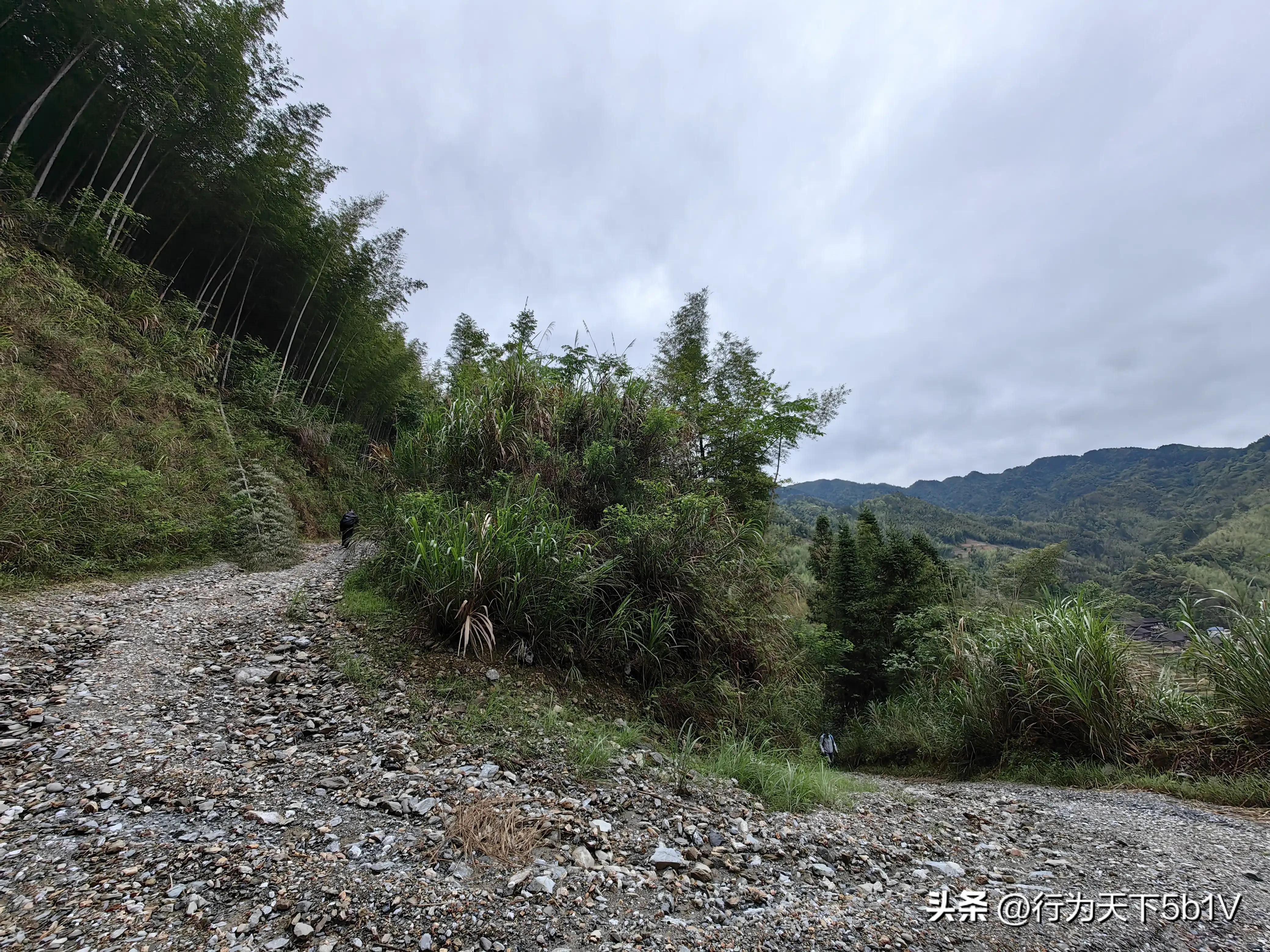 【探秘宛田红滩瀑布溯溪梦江吉翁瀑布】穿越花坪神秘风景线