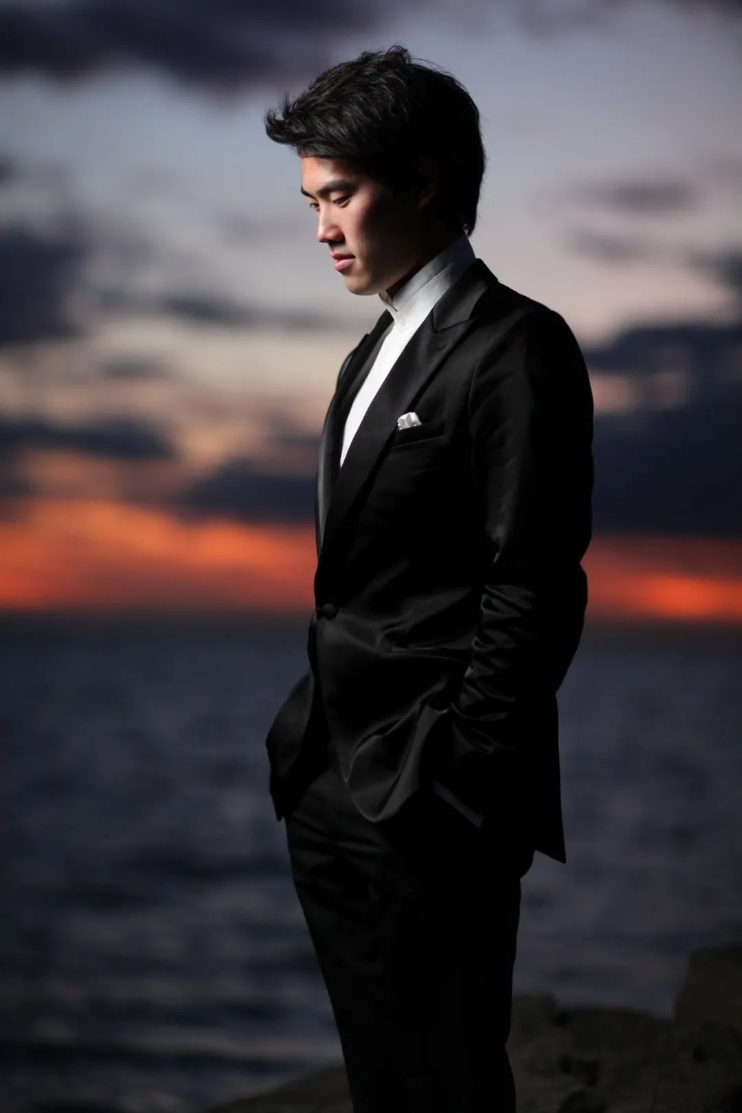 8岁学钢琴会不会太晚,八岁学琴还来得及吗