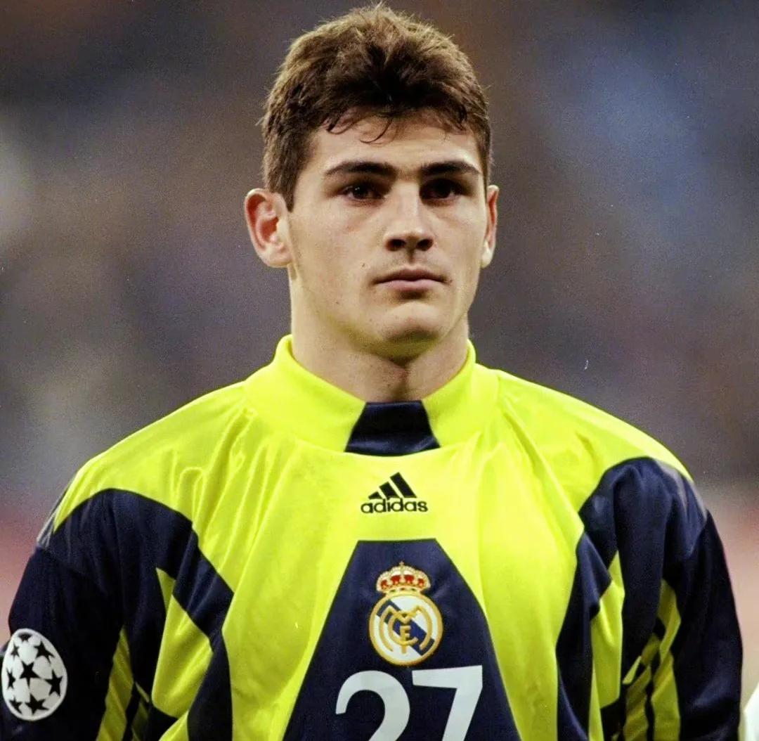 卡西利亚斯皇马最后一次扑救,皇马门将纳瓦斯和卡西