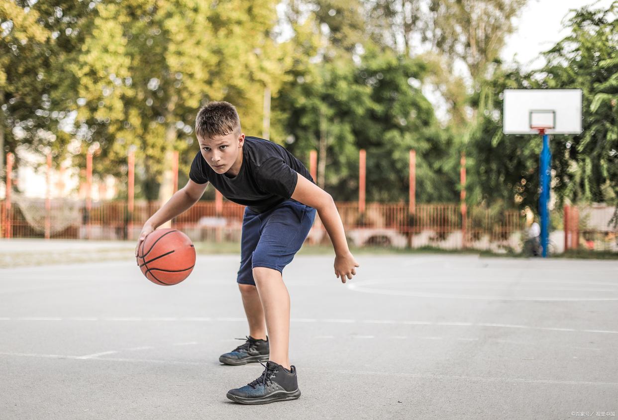 14岁男生怎么长高最快最有效,男生12岁长高的最快动作