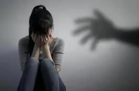 女性在被强奸后，第一时间应该做哪些事情？