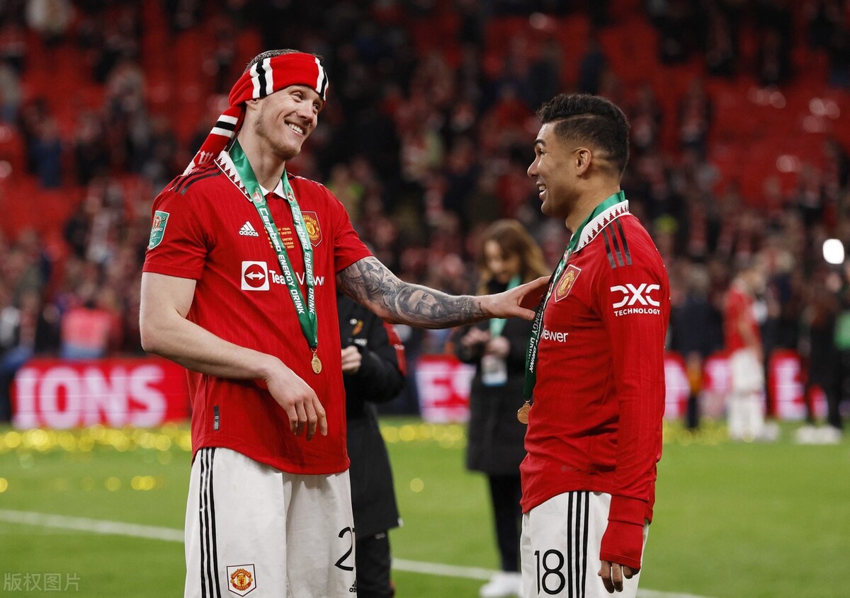 曼联夺冠曼联歌响起,曼联联赛杯夺冠庆典